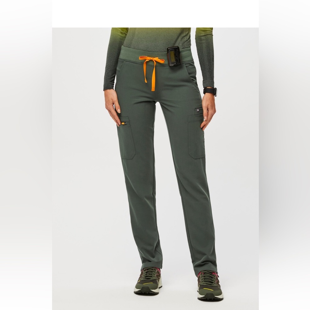 FIGS Yola skinny scrub pant 2.0 in Moss Large Petite